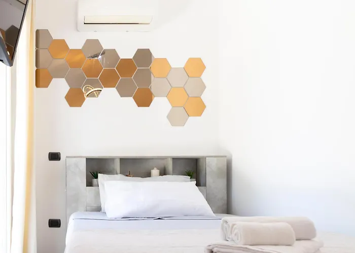 Luxury Sea Front With Pool