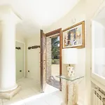 Villa Luxury Sea Front With Pool *