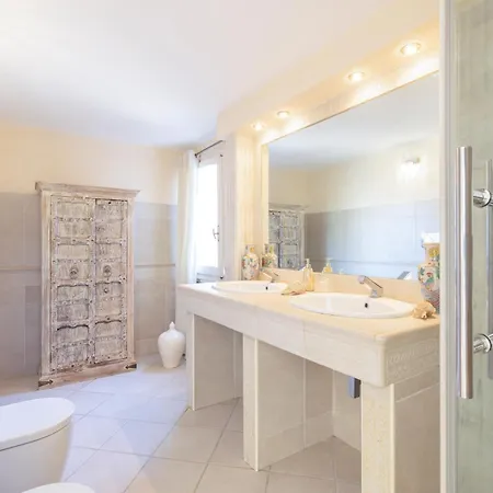 Luxury Sea Front With Pool *