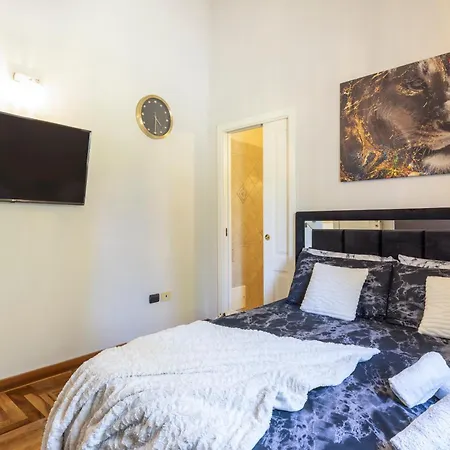 Villa Luxury Sea Front With Pool