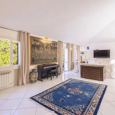 Luxury Sea Front With Pool Villa Su Forti