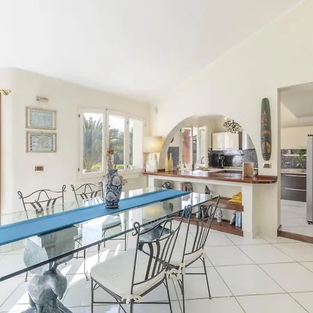 Luxury Sea Front With Pool Villa *