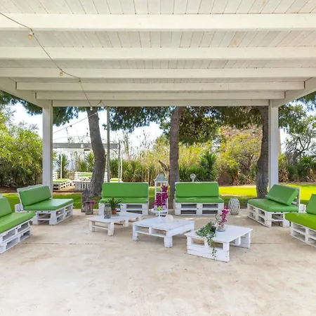 Luxury Sea Front With Pool