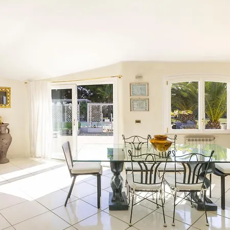 Luxury Sea Front With Pool * Su Forti