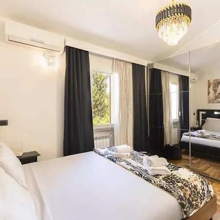 Villa Luxury Sea Front With Pool Su Forti