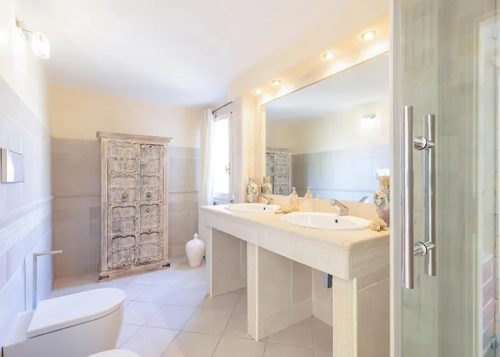 Luxury Sea Front With Pool *