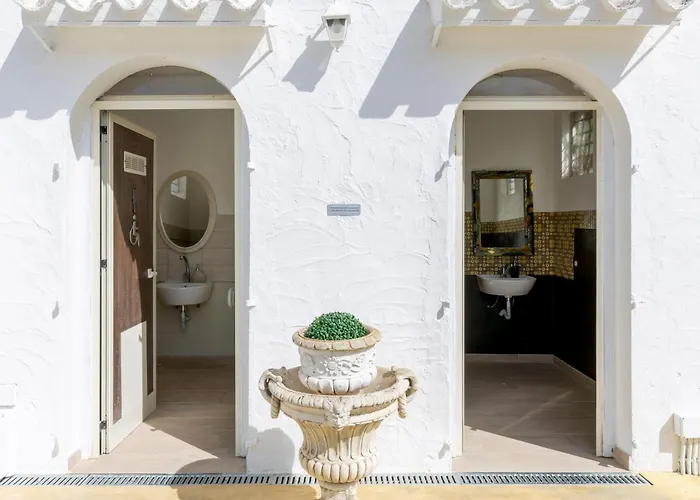 Luxury Sea Front With Pool Vila *