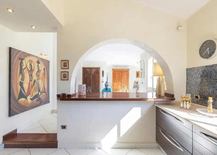 Villa Luxury Sea Front With Pool Su Forti