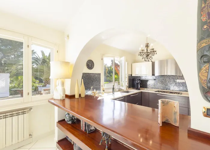 Luxury Sea Front With Pool Vila *