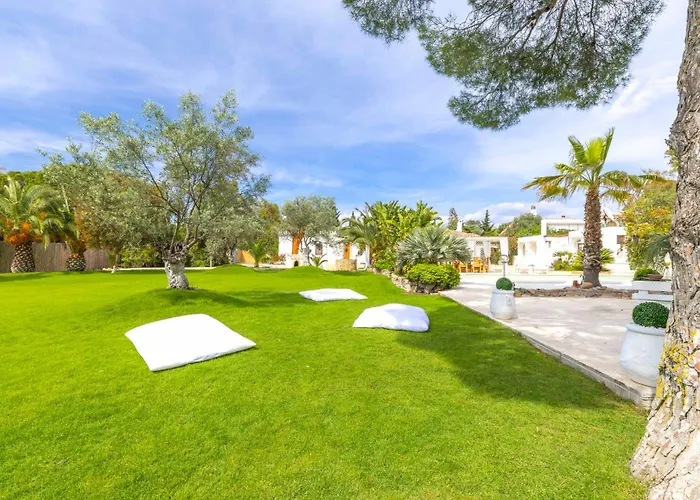 Luxury Sea Front With Pool Vila