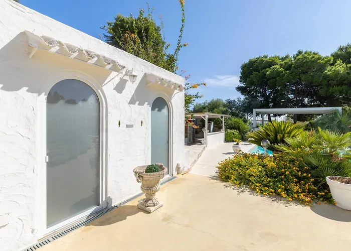 Luxury Sea Front With Pool Vila Su Forti